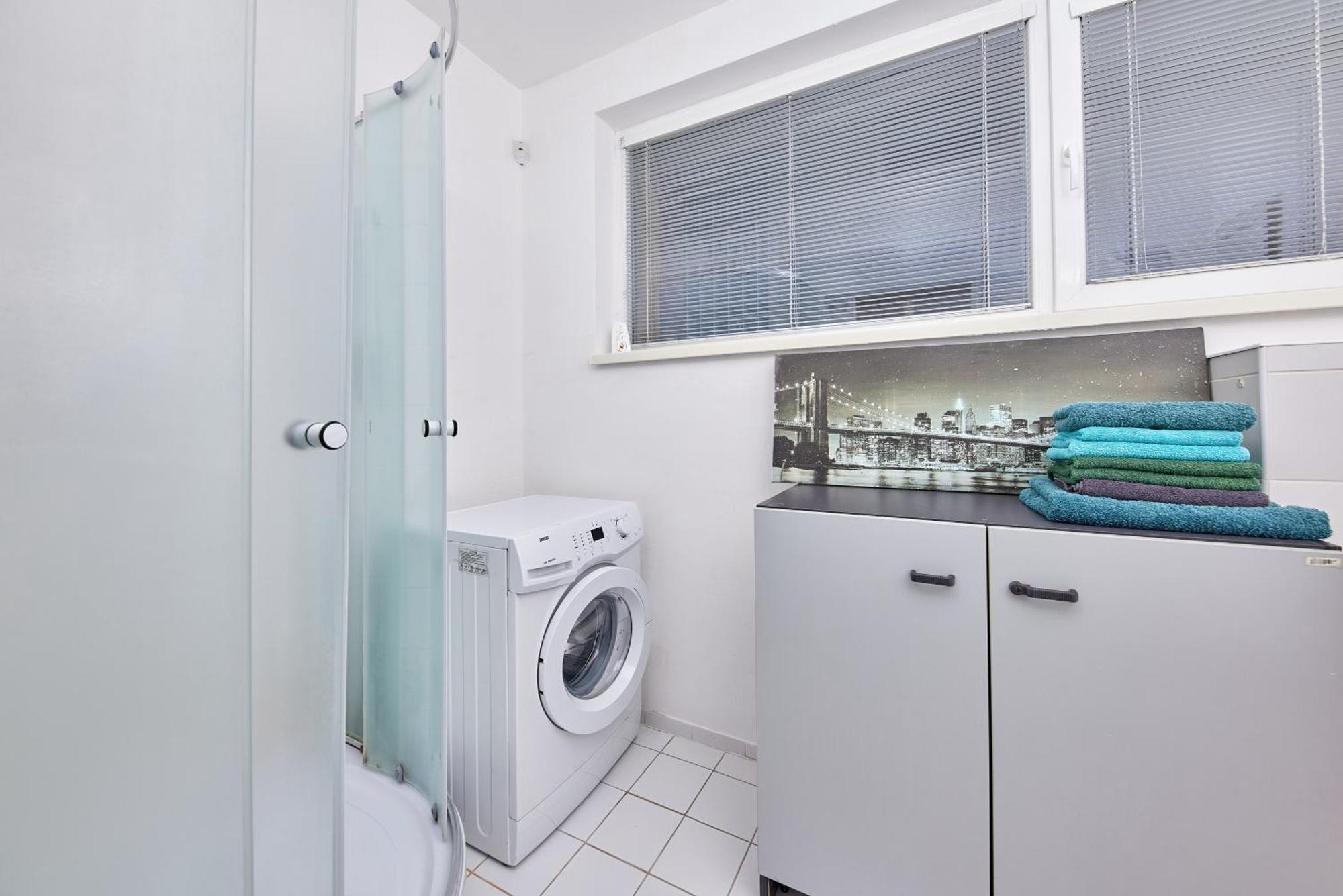 Destiny Apartment Братислава Экстерьер фото