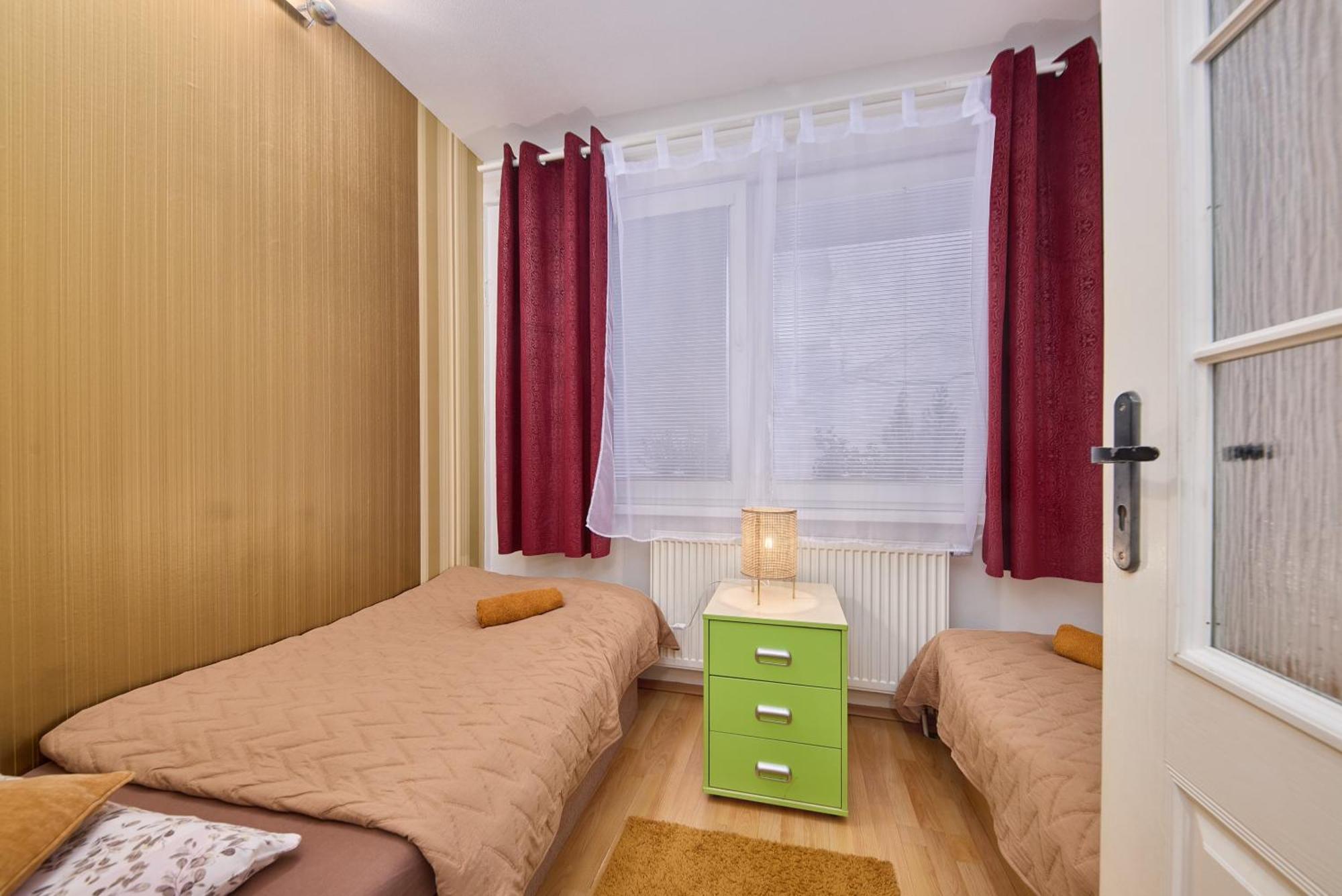Destiny Apartment Братислава Экстерьер фото
