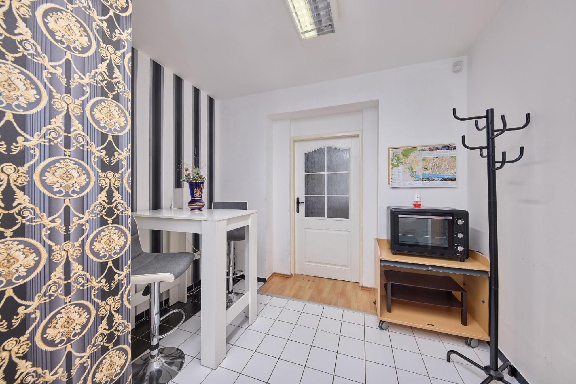 Destiny Apartment Братислава Экстерьер фото